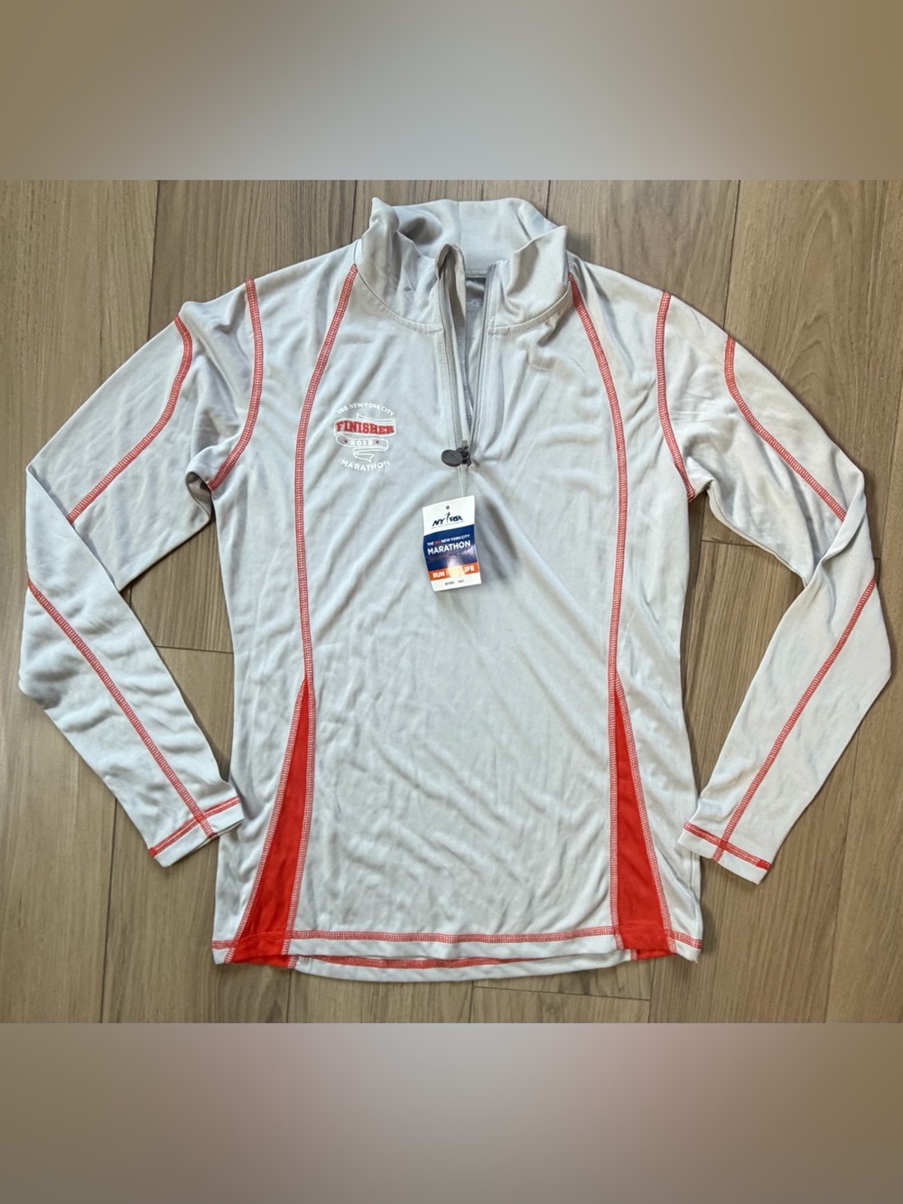 NYRR New York City Marathon 2012 Finisher Performance Long Sleeve Shirt Womens M